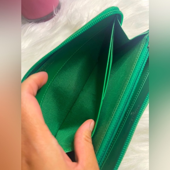 Full Inclusion Chanel Caviar Wallet - Picture 11 of 16